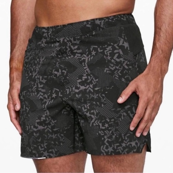 lululemon athletica Other - Lululemon Surge Shorts Barry’s Bootcamp Stronger As One Medium Pull On